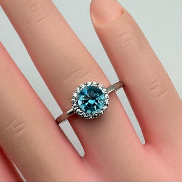 New Sterling Silver Blue CZ Halo Ring Size 7 Sparkling Round Cut